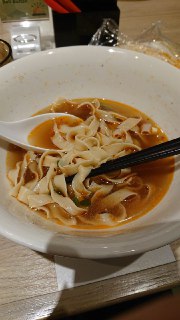 [photo](media:AgACAgUAAx0CQEMBJgABDCqNX12rzHEX4cba_ImtMQhYHSmj7f8AAkKqMRuNZ-lWasz6m31nfA-erMVsdAADAQADAgADbQADOHkAAhsE@telegram)