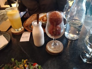 [photo](media:AgADBQAD2KgxG64QiVTqSb2QtnOjqAqBAjMABAEAAwIAA20AA6HHAgABFgQ@telegram)