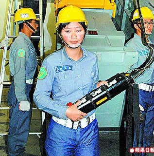 [photo](media:AgADBQAD86kxG03paFWara2alEeYjbCz-TIABAEAAwIAA20AAy3lBAABFgQ@telegram)