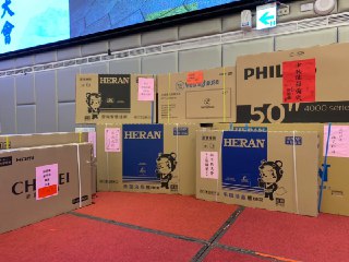 [photo](media:AgADBQADA6kxG4HKQFflsyRrnHP-C-OEAjMABAEAAwIAA20AA6FMAQABFgQ@telegram)