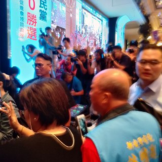 [photo](media:AgADBQADaqkxGzpauVf6gxteQGswRl11-TIABAEAAwIAA20AA2tyAwABFgQ@telegram)