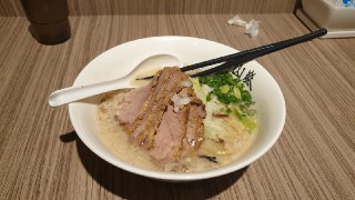 [photo](media:AgADBQADiakxG316WVe58ezwqV1lXKw_GzMABAEAAwIAA20AA_gyAQABFgQ@telegram)