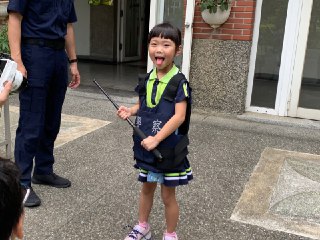 [photo](media:AgADBQADlKgxG3HAMFeHXzxzYuREvKBw-TIABAEAAwIAA20AA8DIAgABFgQ@telegram)