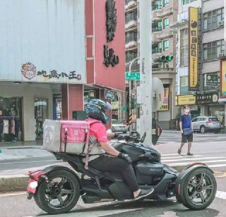 [photo](media:AgADBQADwagxG7Mj-VU3gsQs2VhuWXKGAjMABAEAAwIAA20AA56uBAABFgQ@telegram)