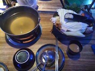 [photo](media:AgADBQADxagxG7v5yVZrEmCF2cfomtq5-TIABAEAAwIAA20AAyS3AQABFgQ@telegram)